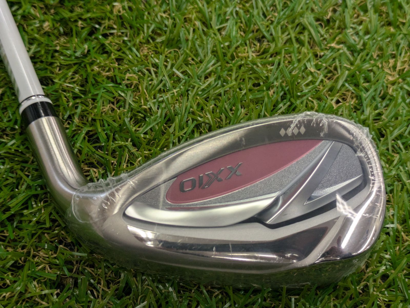 Ld 単I ♥品 XXIO 14 ゼクシオ アイアン AW ホワイト レディース 右用 MP 1400 L ﾌﾚｯｸｽ 2026年モデル 日本