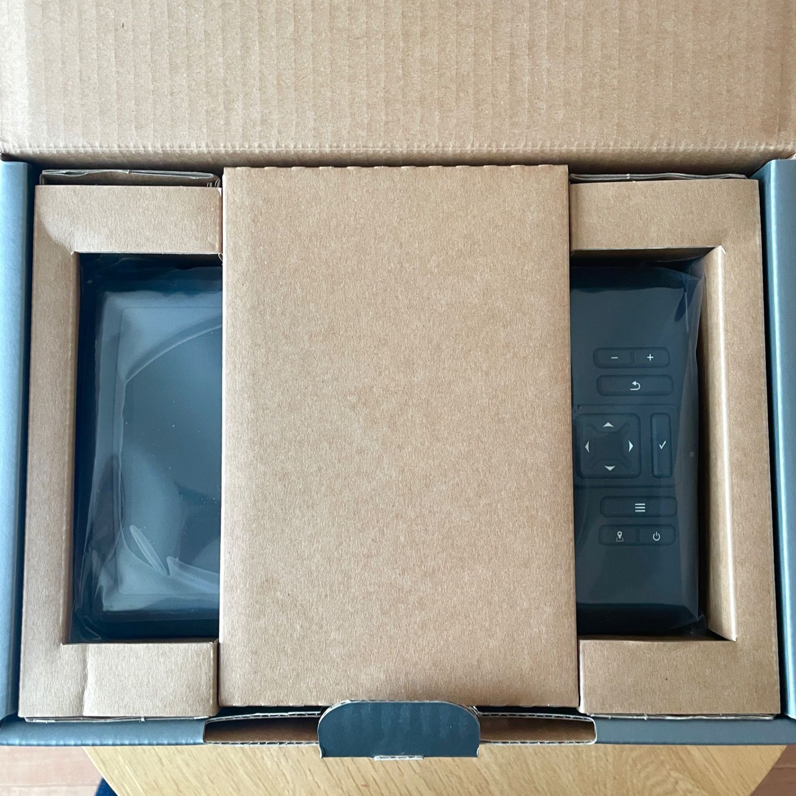  ♥ ガーミン Garmin Striker Vivid 7 cv 魚探知機 ストライカー ビビット GT 20-TM 振動子付き 釣り 魚群探知機 フィッシングツール