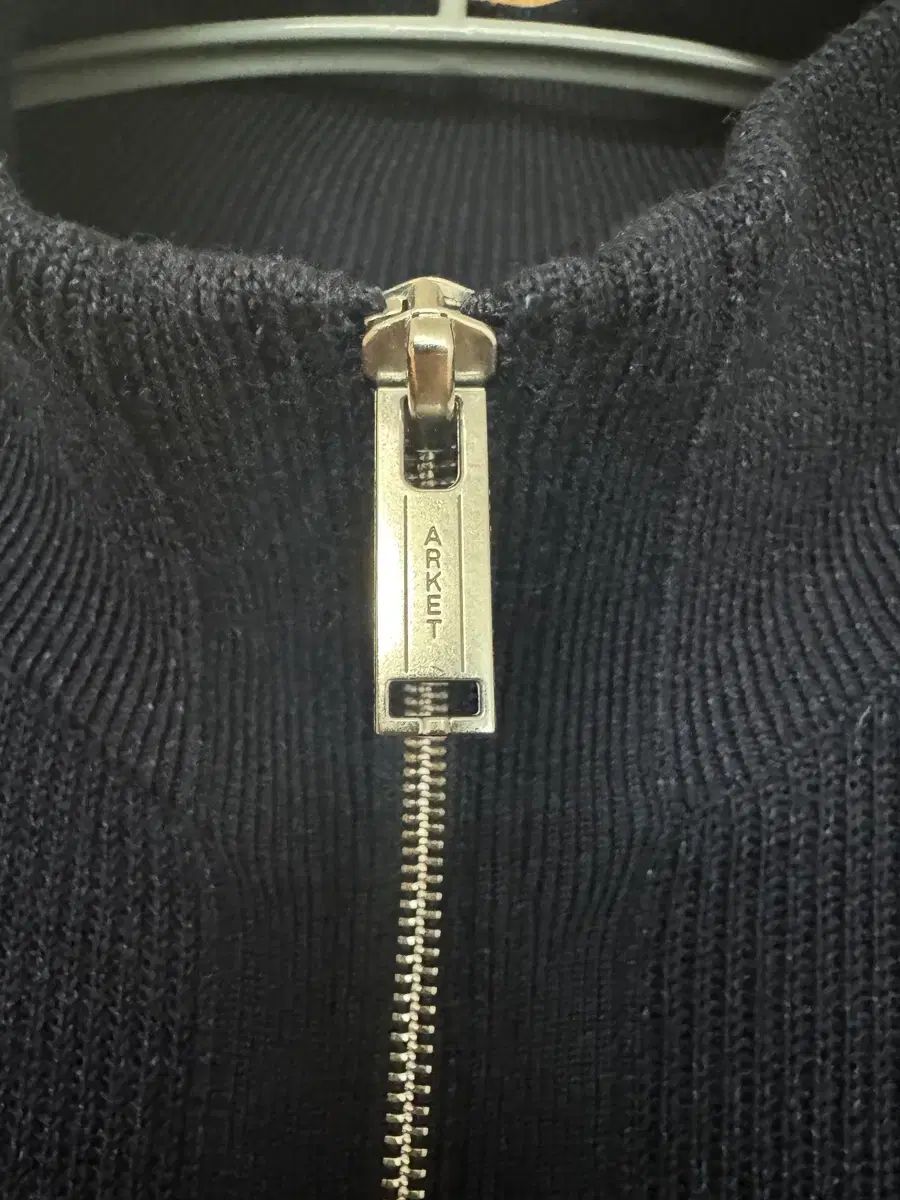 アーケット ネイビー ニット ジップアップ カーディガン