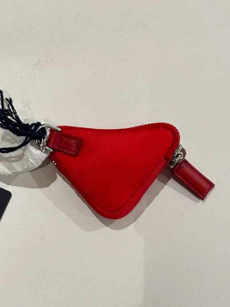 PRADA プラダ ナイロン 三角ロゴ ポーチ キーホルダー 新品 2TT152