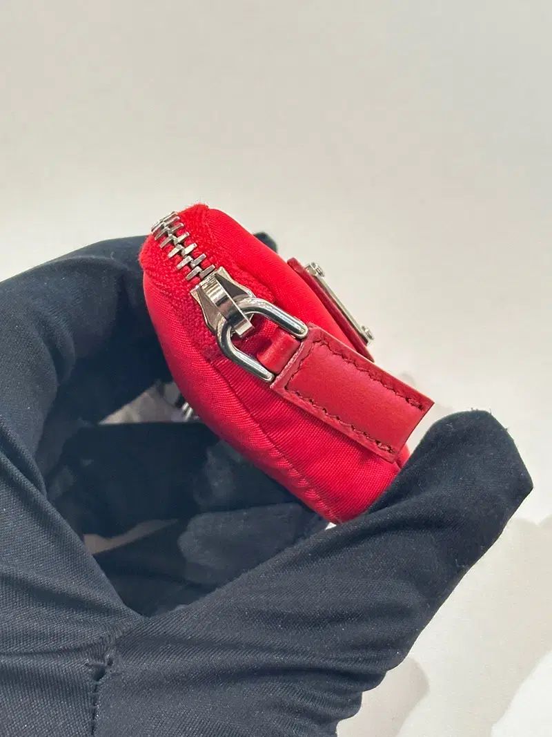 PRADA プラダ ナイロン 三角ロゴ ポーチ キーホルダー 新品 2TT152