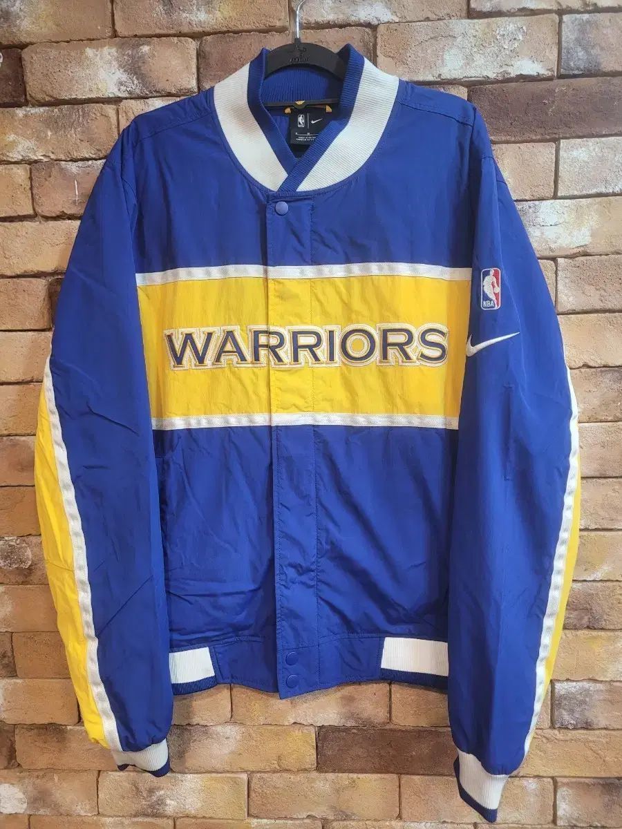 ナイキ ウォリアーズ NBA ブルゾン ジャケット 100 サイズ