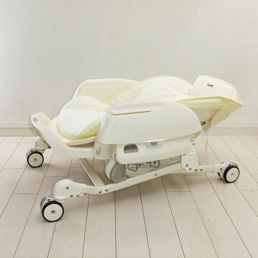  電動 ハイローチェア コンビ ネムリラ オートスウィング combi 新生児から4歳 ハイロー C.一般 車用チャイルドシート チャイルドシート