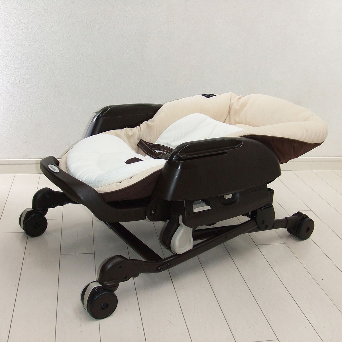 コンビ ネムリラ