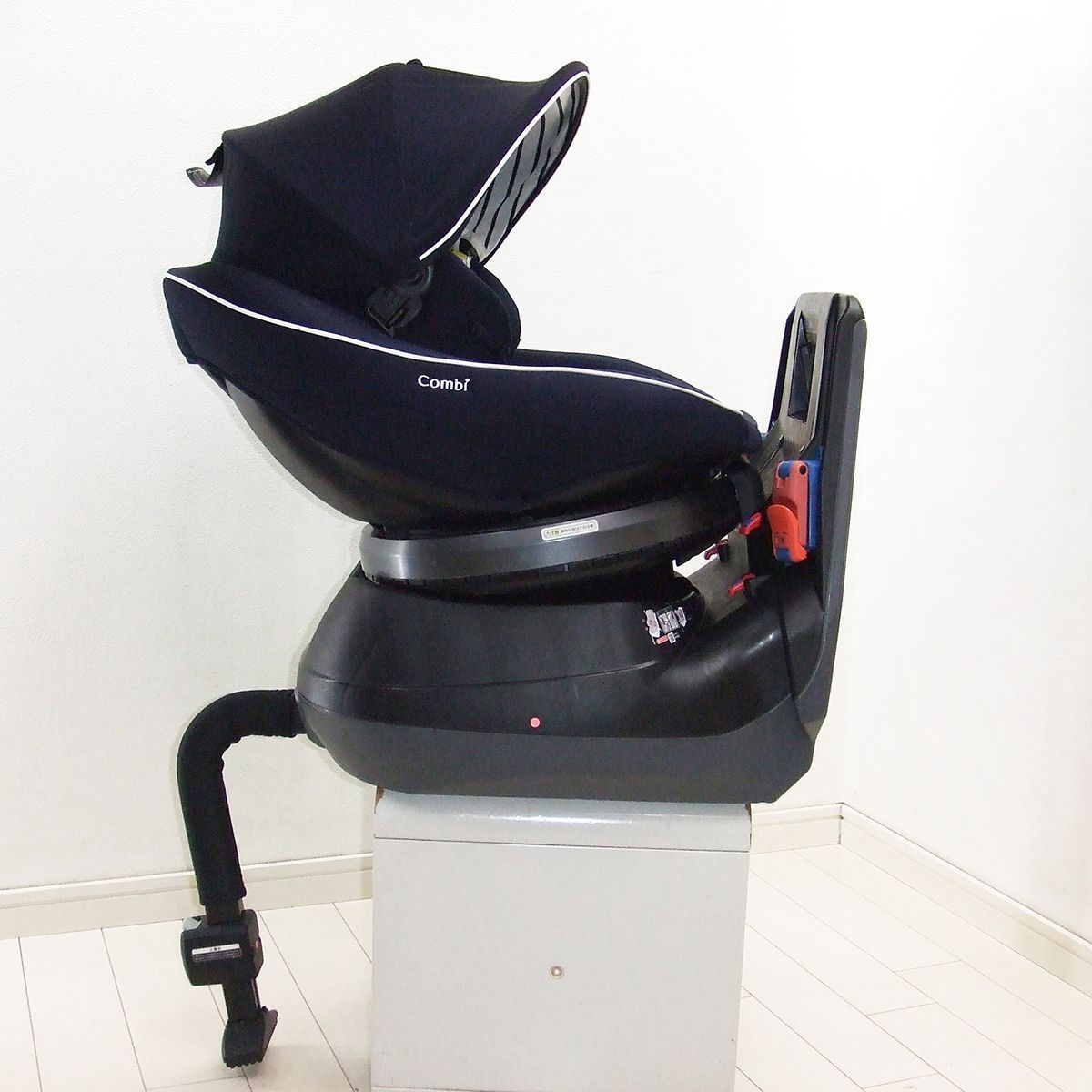  チャイルドシート コンビ クルムーヴスマート エッグショック JJ-550 combi 4カ月から4歳 品 C.一般 車用チャイルドシート チャイルドシート