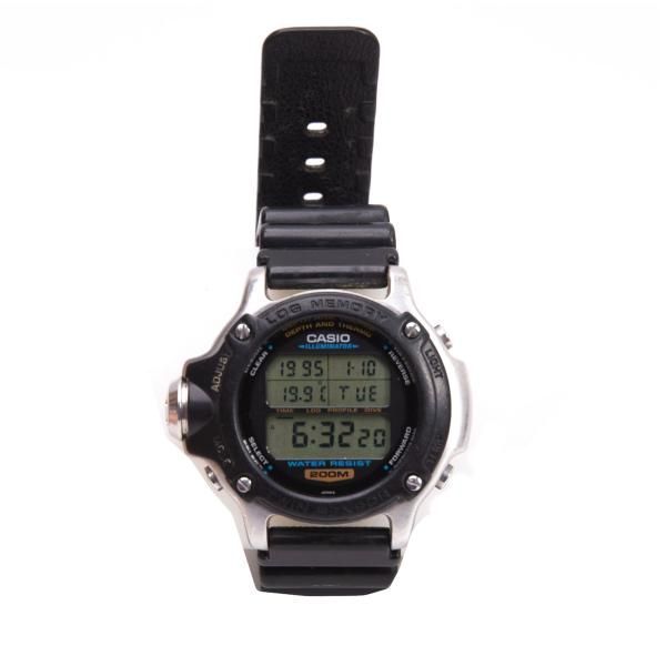 カシオCASIO LOG MEMORY アウトレット DEP-610 デジタル腕時計 黒シルバー