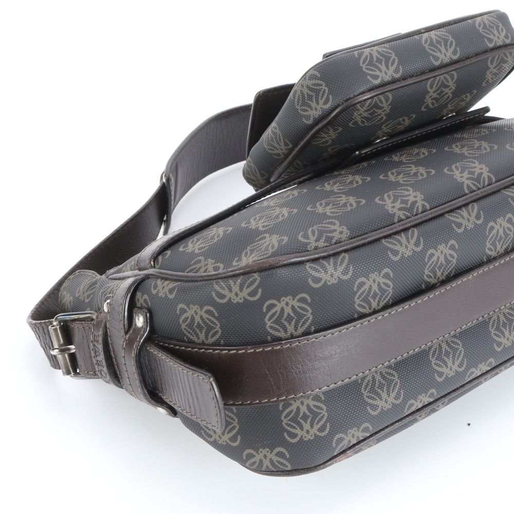 極美品 ロエベ アナグラム レザー ショルダーバッグ 肩掛け ワン