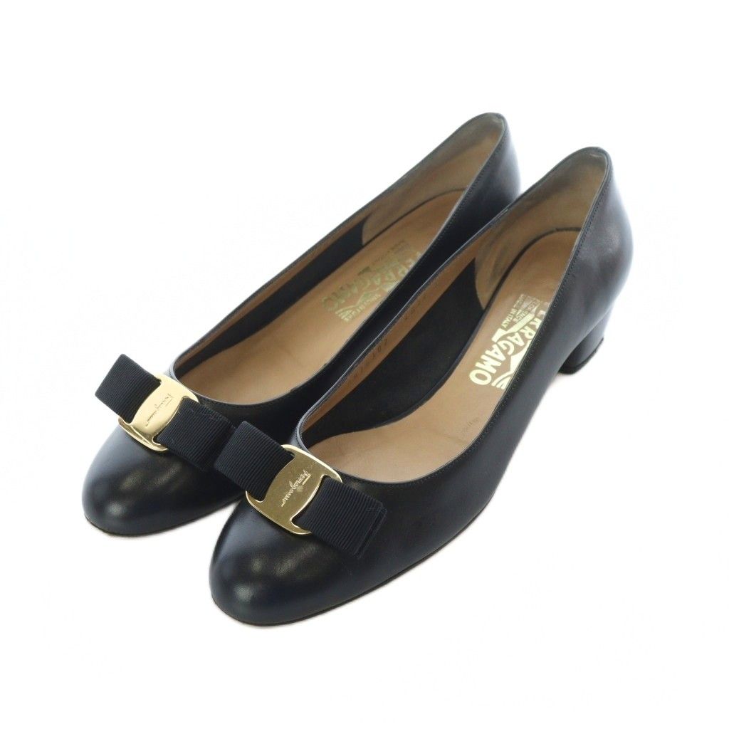 サルヴァトーレフェラガモ Salvatore Ferragamo ヴァラリボン パンプス 7.5 25cm 黒 ブラック アーモンドトゥ /RI ■OS