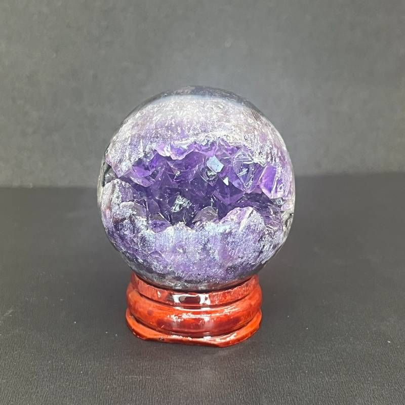 188:アメジスト笑い口台座付101g45mm 原石 結晶 クラスター 浄化 癒し