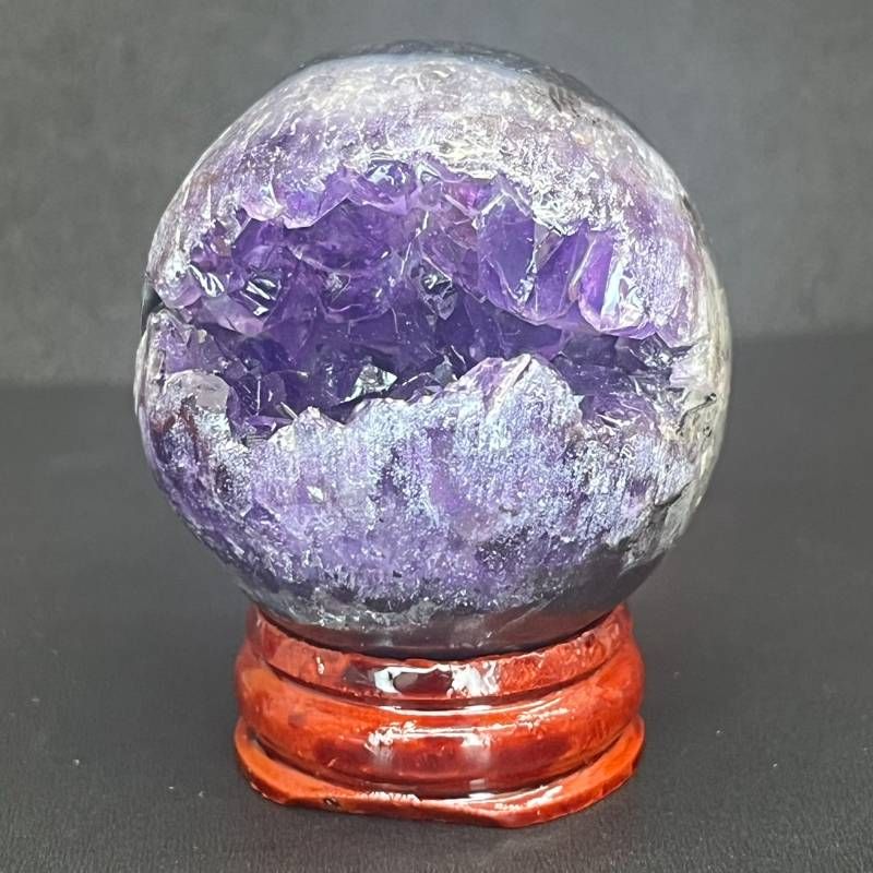 188:アメジスト笑い口台座付101g45mm 原石 結晶 クラスター 浄化 癒し