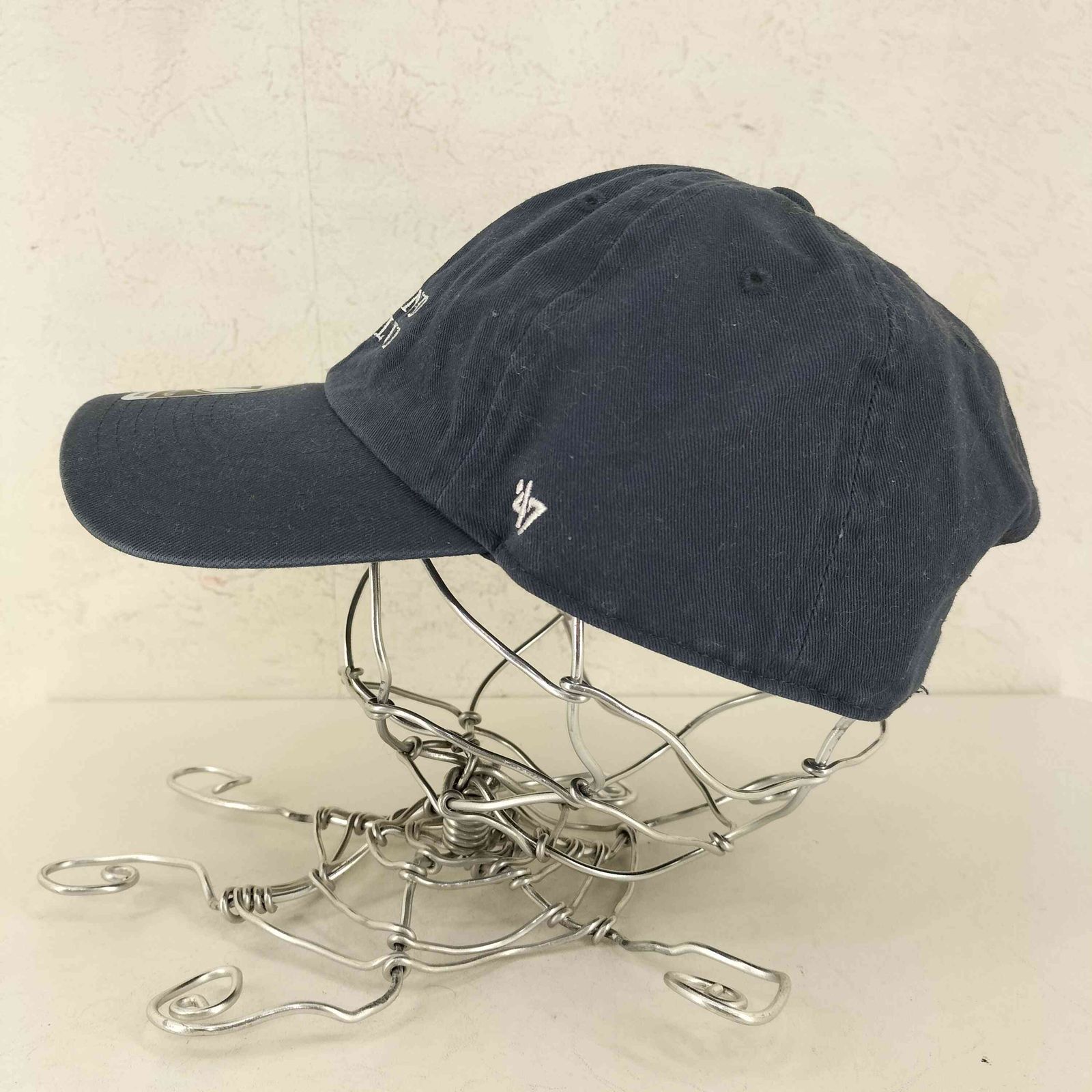 THE WEEKEND CITY CLUB ネイビー　キャップ THE WEEKEND CITY CLUB ネイビー キャップ THE WEEKEND CITY CLUB