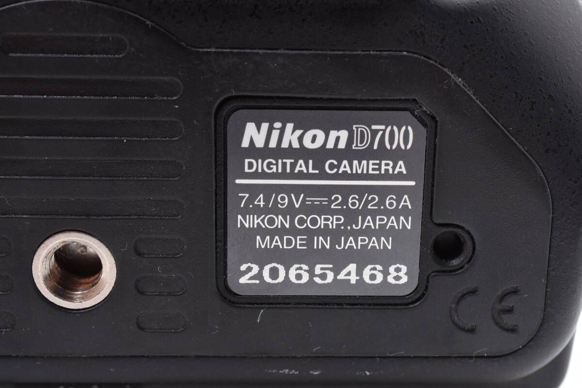 ☆美品☆《ショット数10,492 回 》ニコン Nikon D700 ボディ 一眼レフ