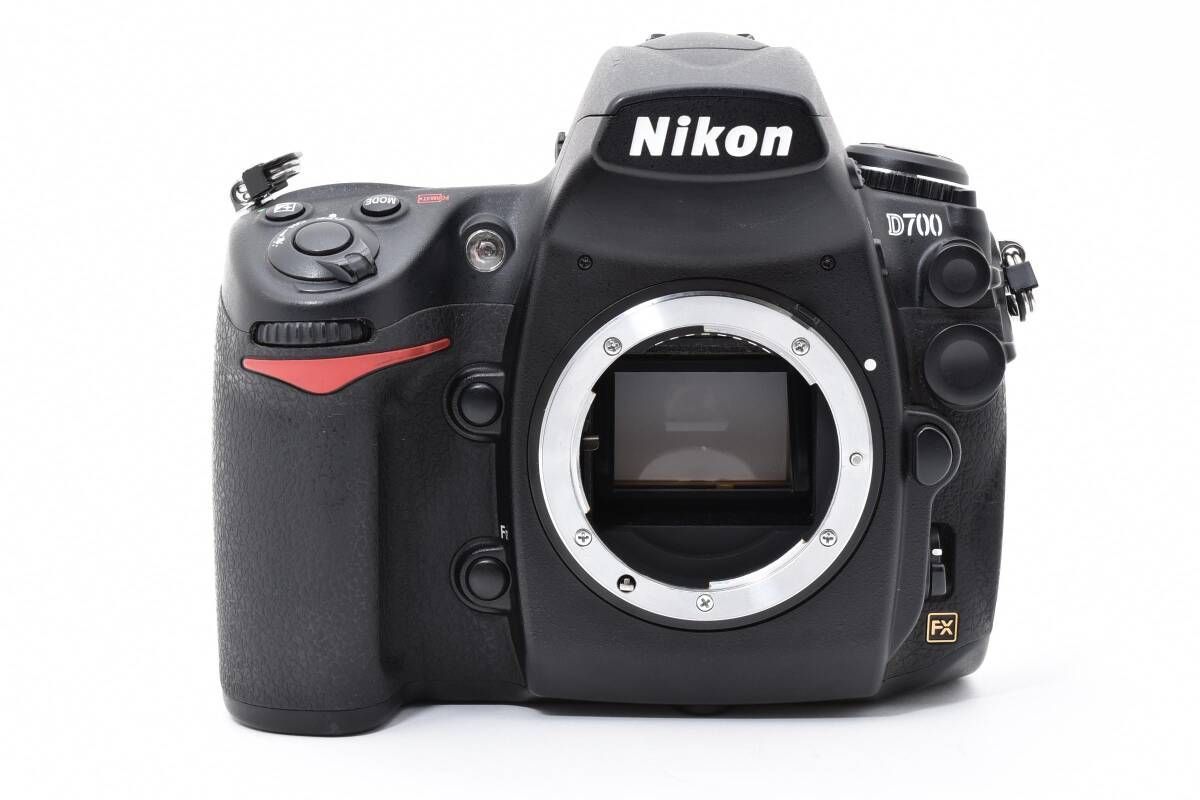 ☆美品☆《ショット数10,492 回 》ニコン Nikon D700 ボディ 一眼レフ