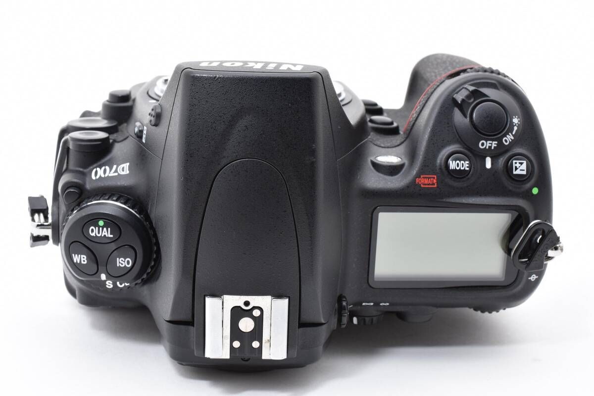Nikon D700 美品 ショット数298枚 ☆美品☆《ショット数10,492 回 》ニコン Nikon D700 ボディ 一眼レフ