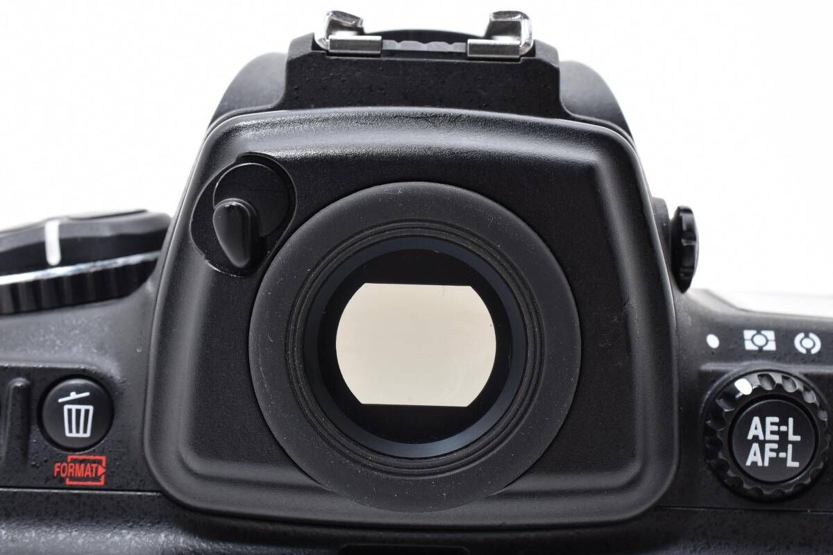 ☆美品☆《ショット数10,492 回 》ニコン Nikon D700 ボディ 一眼レフ