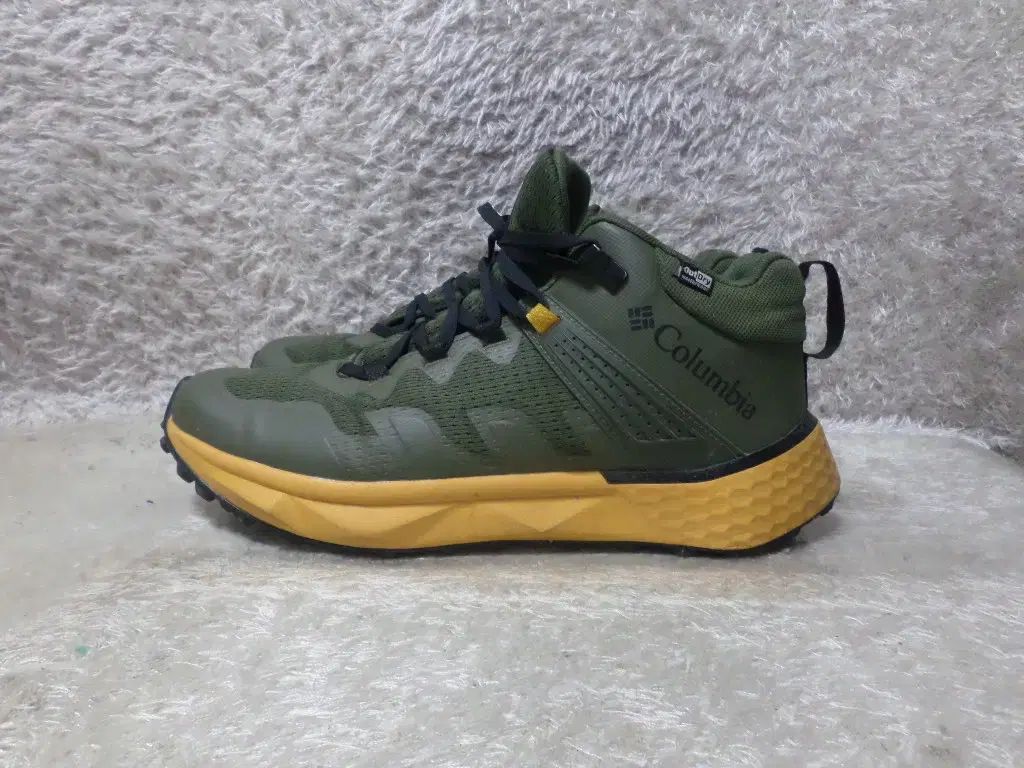 295 コロンビア FACET ウォータープルーフ トレッキングシューズ 靴
