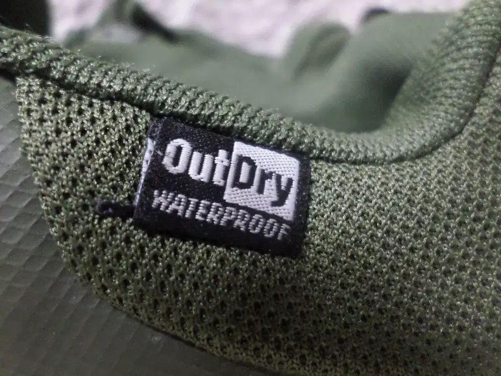 295 コロンビア FACET ウォータープルーフ トレッキングシューズ 靴