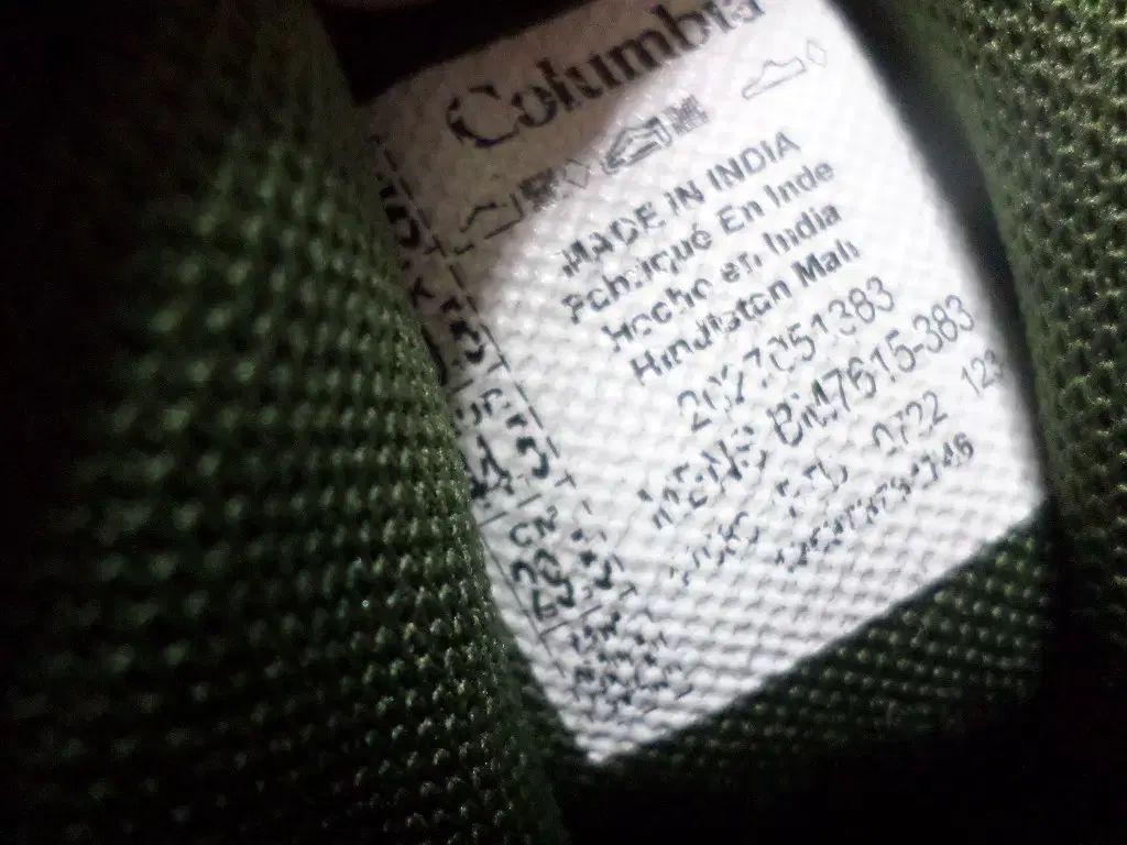 ウォータープルーフ トレッキングシューズ