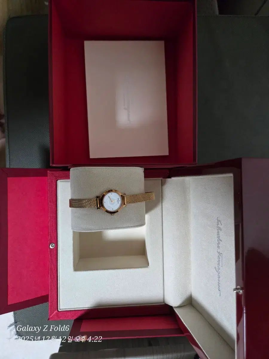 FERRAGAMO フェラガモ レディース時計