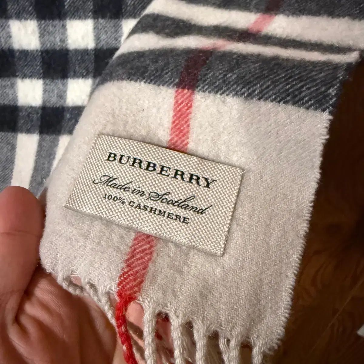 バーバリー 23 f w カシミア マフラー 首巻