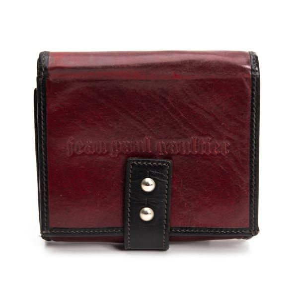 ジャンポールゴルチエJean Paul GAULTIER ロゴ型押しレザー二つ折り