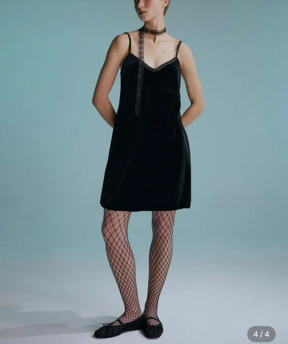 O!RUL 8 2 ONE PIECE velvet STU mini dress M