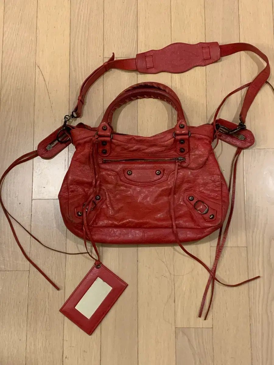 バレンシアガ モーターサイクルバッグ レッド Mサイズ