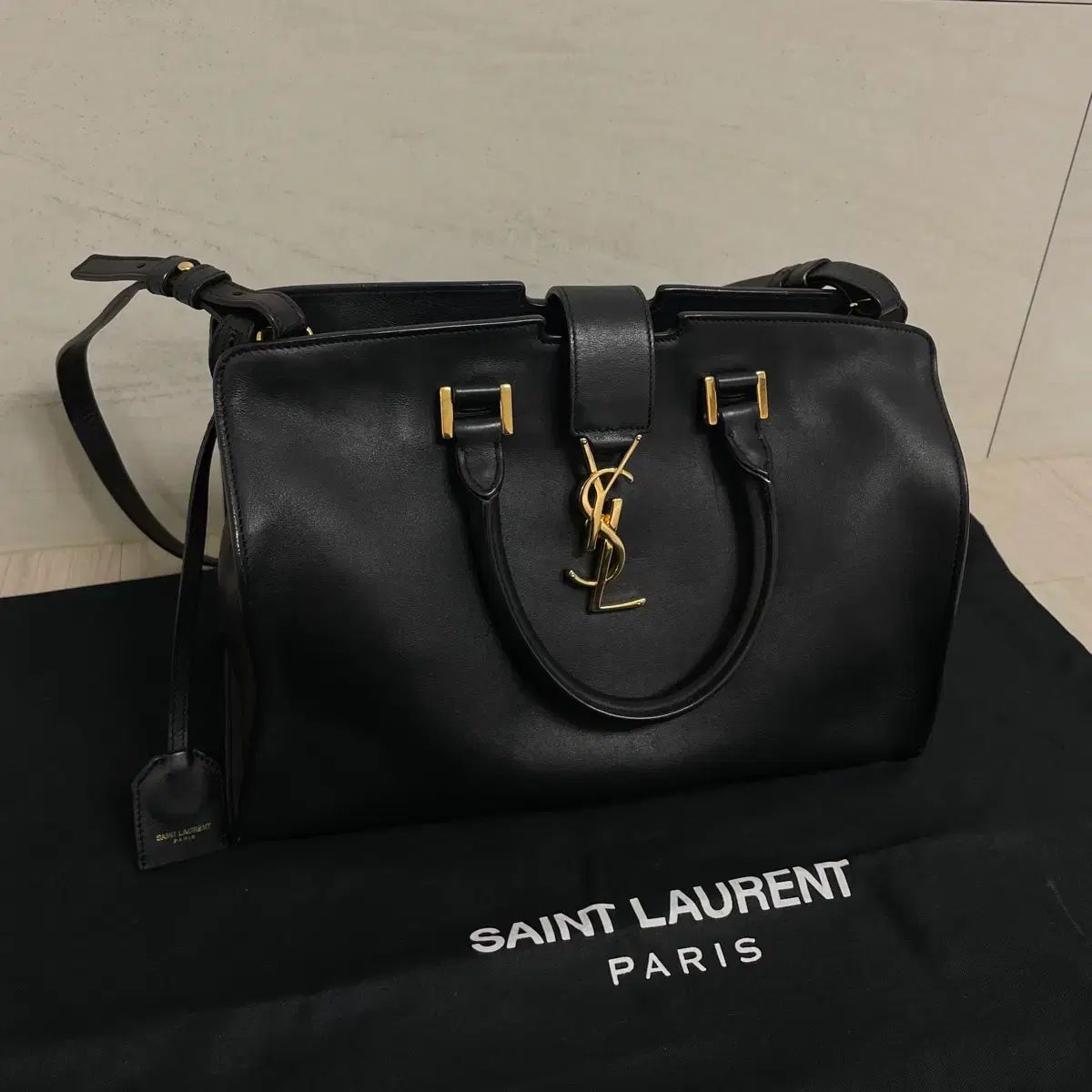 YVES SAINT LAURENT イヴ サンローラン カバス ブラック