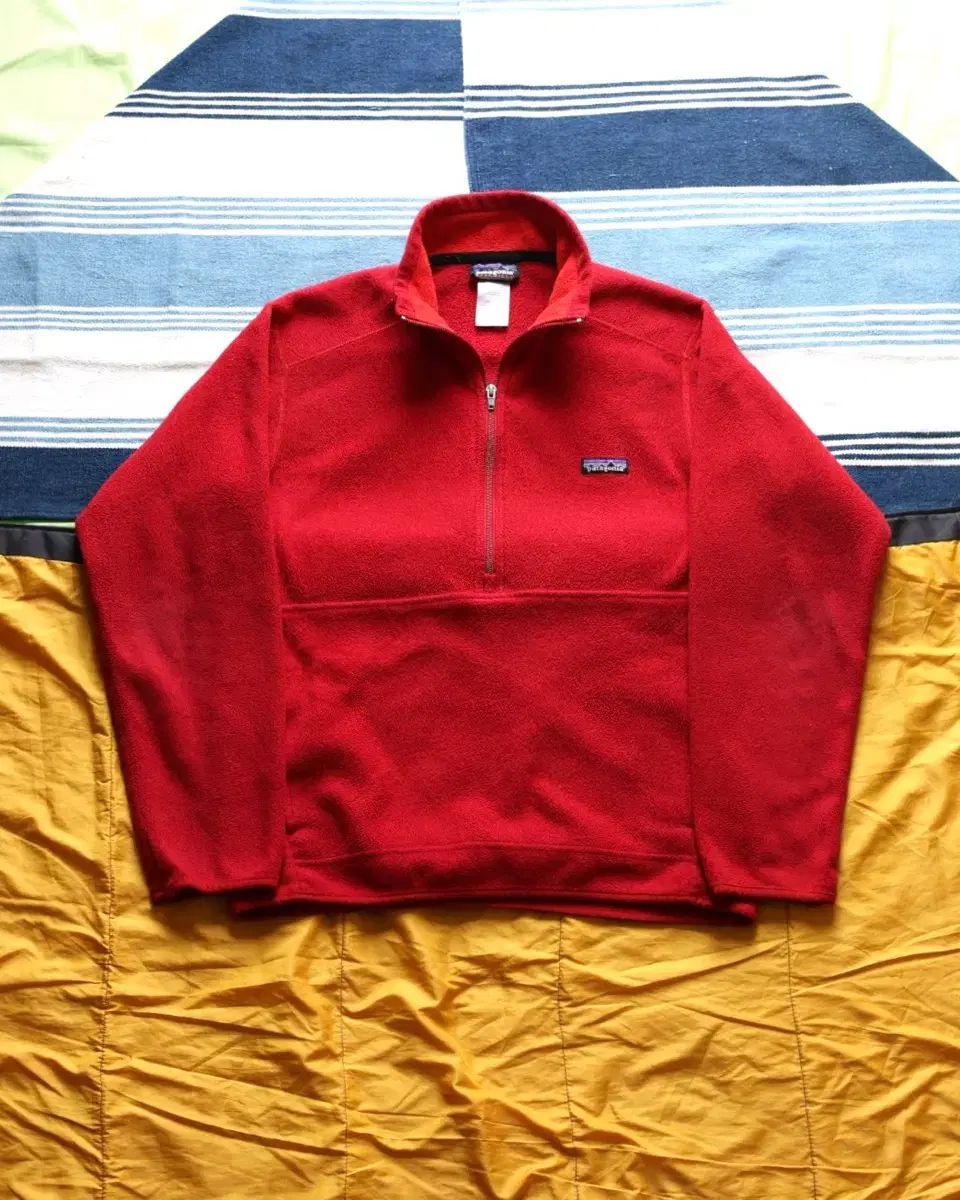 パタゴニア 10 s マスピューピアル シンチラ フリース Rojo Red