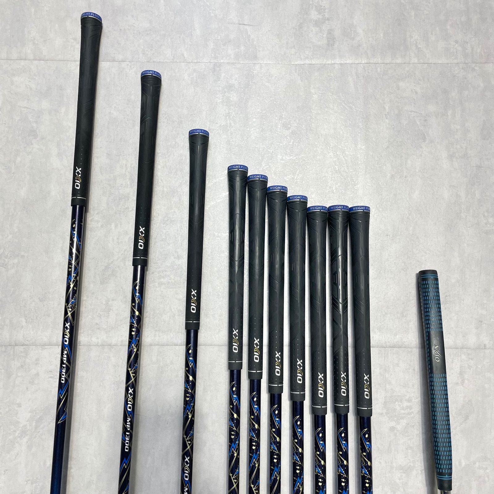 バッグ美品】XXIO13 MP1300 ゼクシオ ゴルフクラブセット メンズ R 11