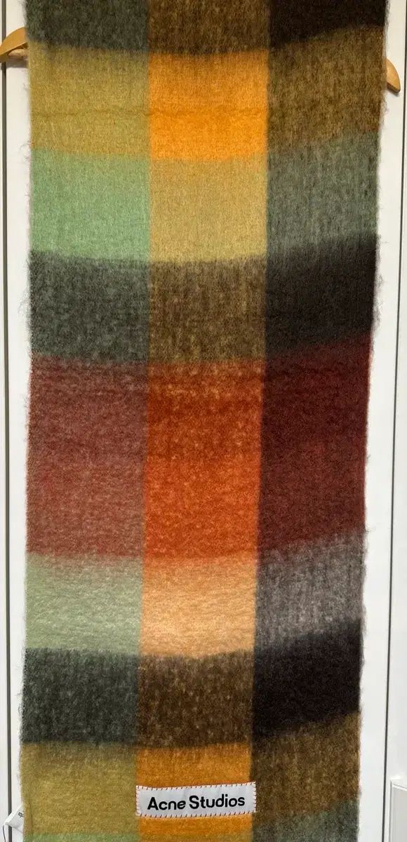 Studios アクネストゥディオズ