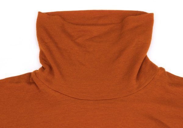 イッセイミヤケミーISSEY MIYAKE me タートルネック長袖ニットソー