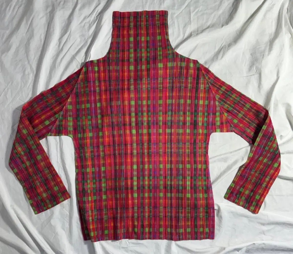 ISSEY MIYAKE イッセイミヤケ プリーツプリーズ PLEATS PLEASE