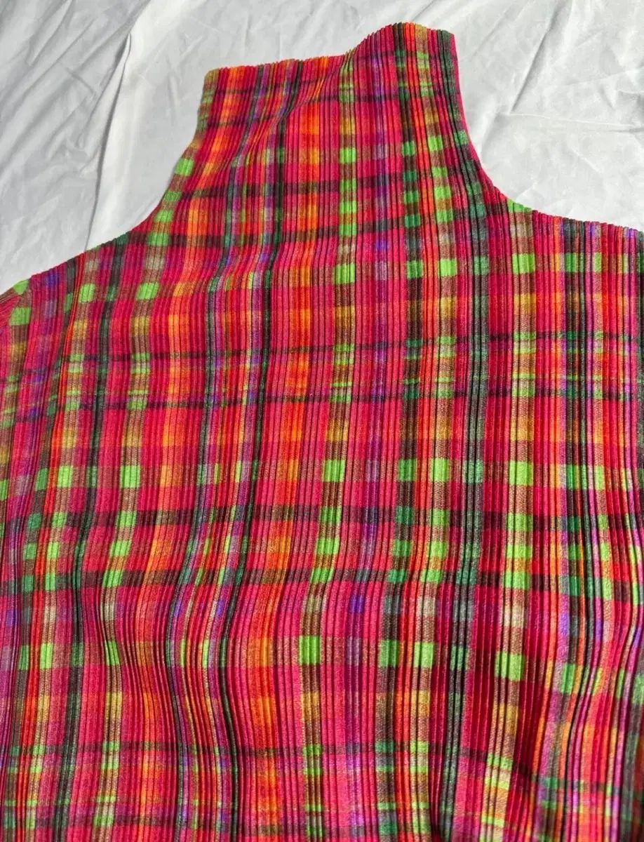 ISSEY MIYAKE イッセイミヤケ プリーツプリーズ PLEATS PLEASE