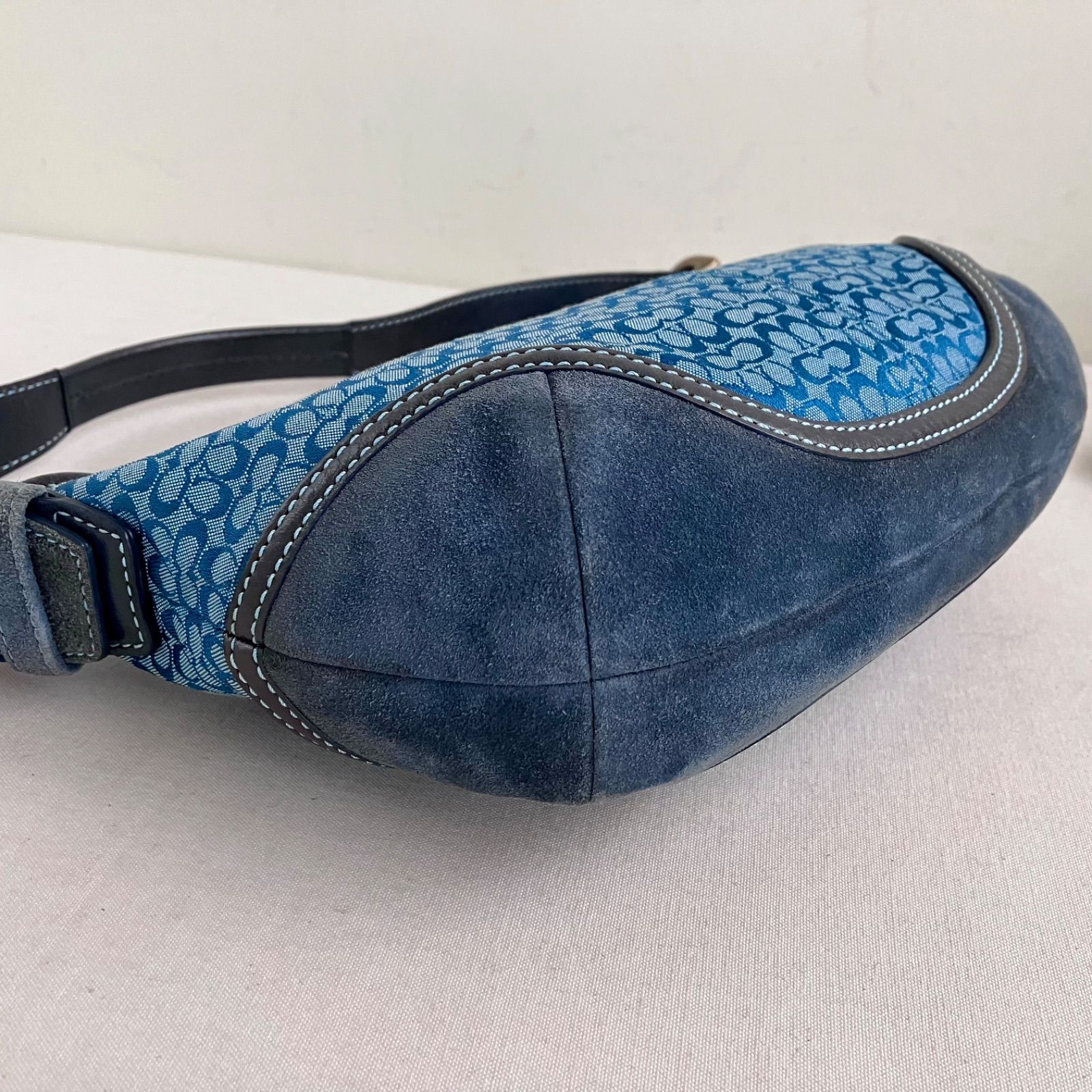 Vintage Coach y2k Mini Soho Hobo Shoulder Bag Suede Blue Mini