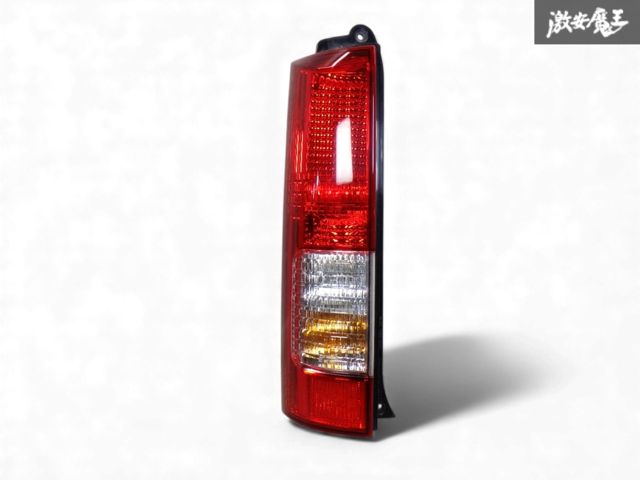 ☆破損なし 即発送☆ スズキ 純正 DA64W エブリィ ワゴン テール