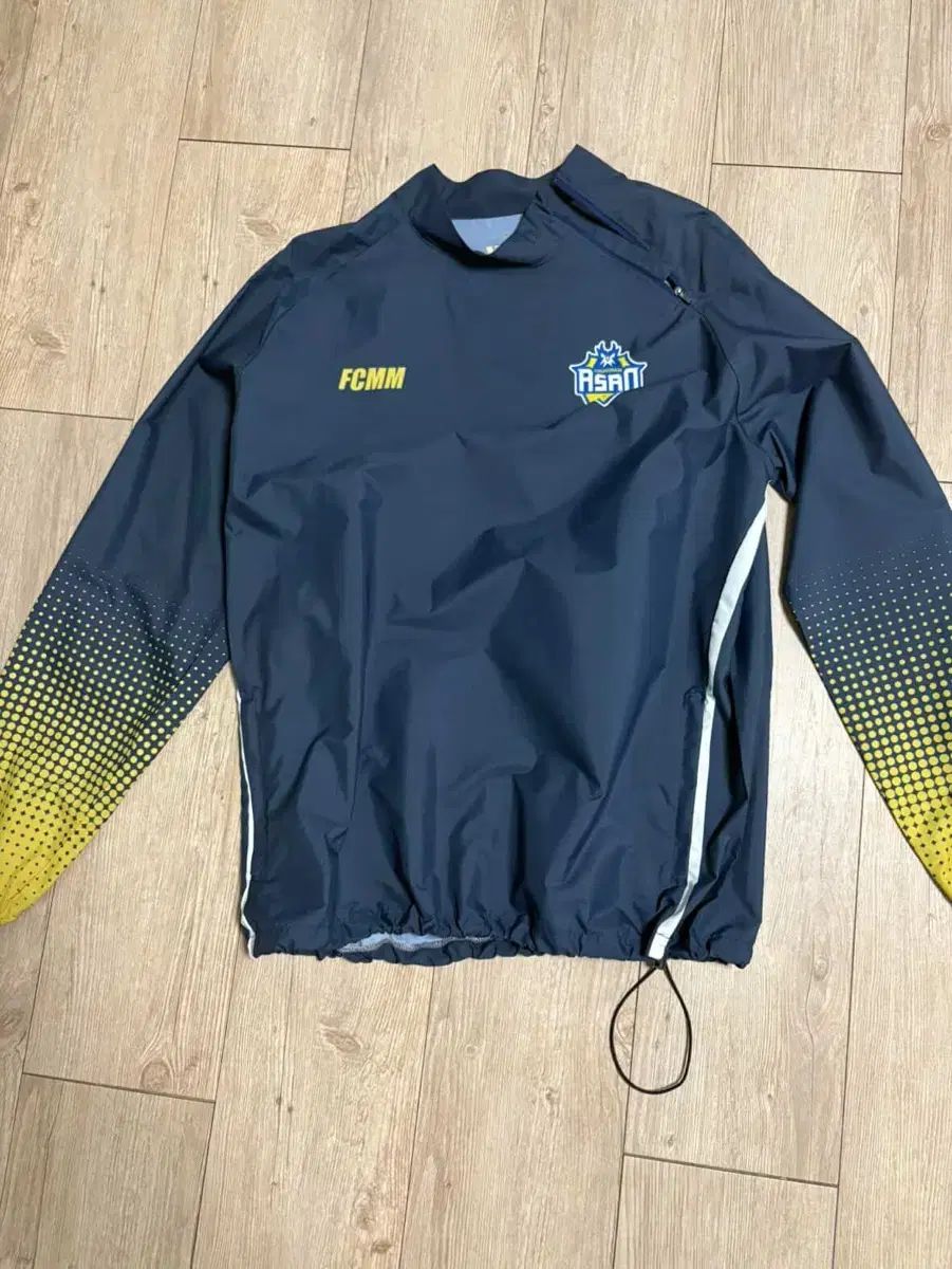 충남(忠南) 公式 산(San) 바람막이(ウィンドブレーカー) 세트(セット)