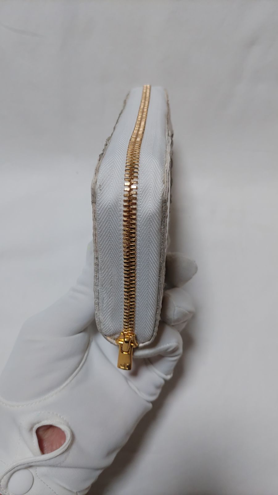 カイマン ワニ 牛革サドル ラウンドタイプ ロングウォレット