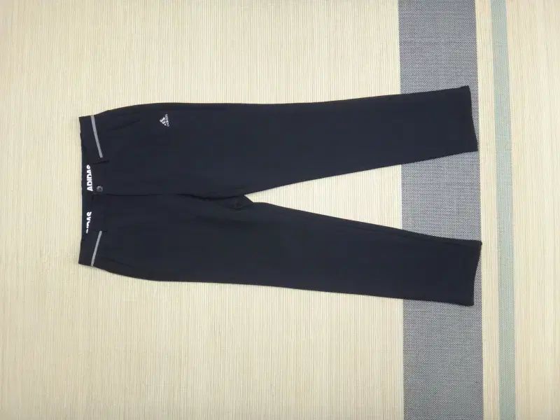 32インチ アディダス メンズ 밴딩 起毛 ゴルフ ズボン ネイビー