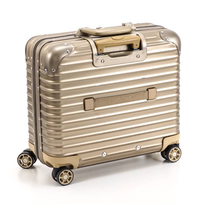 リモワ トパーズ チタニウム アルミニウム キャリーケース シャンパン