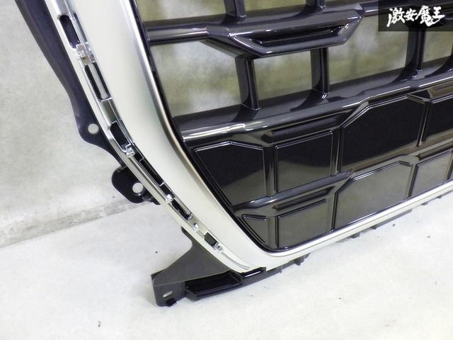 ☆破損なし 即発送☆ Audi アウディ純正 GADPC 81A Q2 フロントグリル