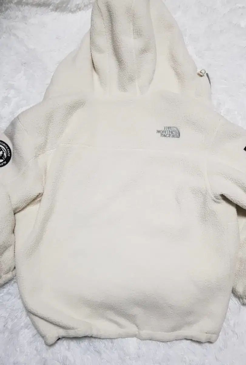 THE NORTH FACE ザノースフェイス 白 フリース フード ジップアップ