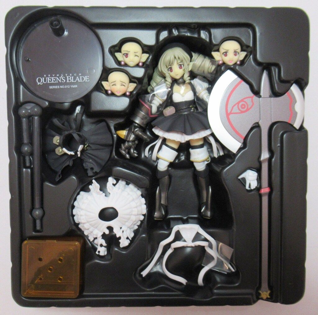 海洋堂 リボルテック クイーンズブレイド 鋼鉄姫ユーミル (2Pカラーver