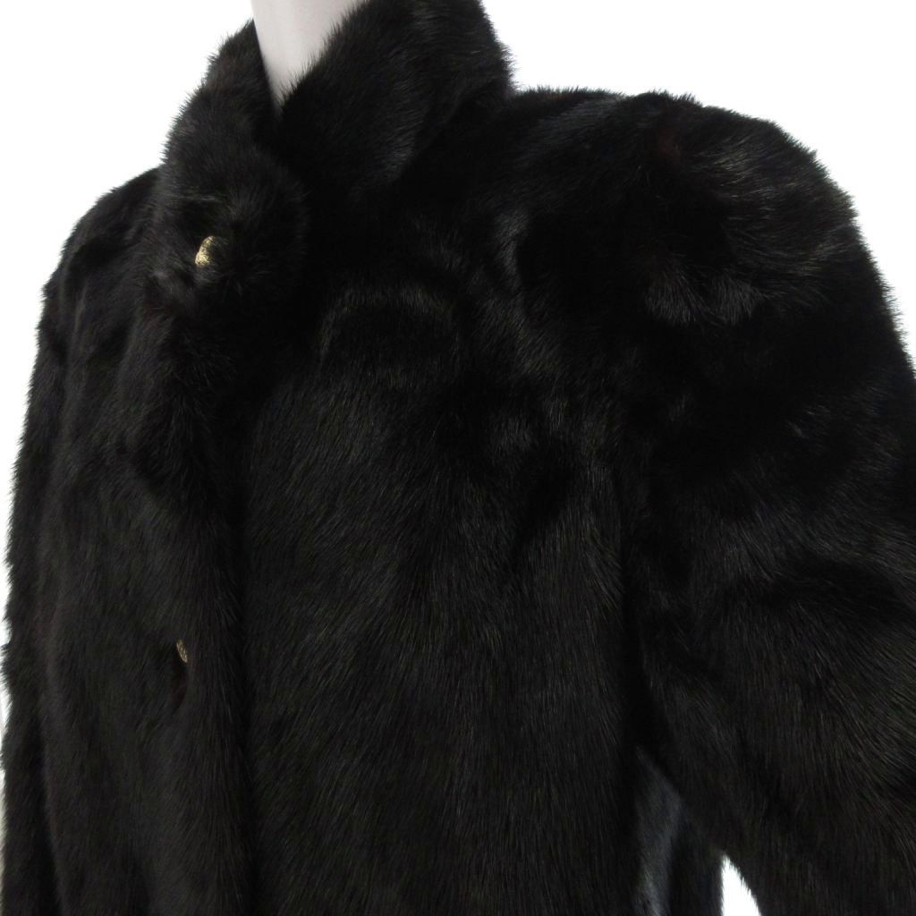 ダークミンク ファー コート 毛皮 ショート丈 金ボタン 黒系 /UO □GY18
