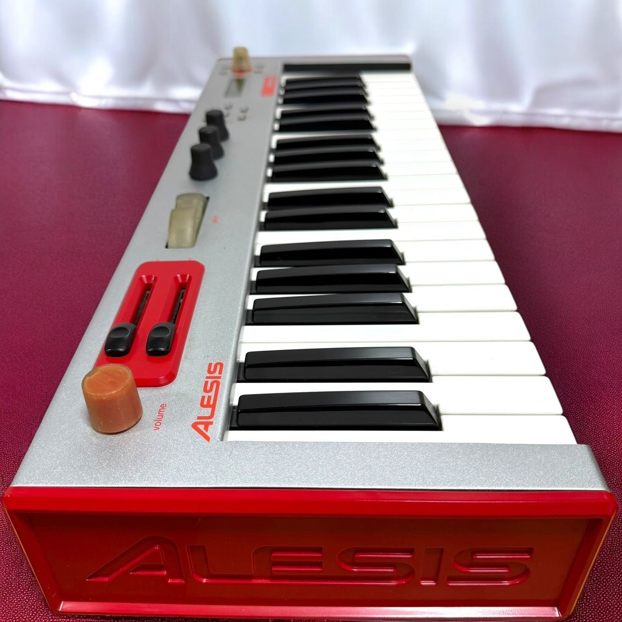 アナログモデリング シンセサイザー