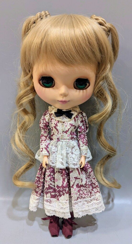 ネオブライス カスタムブライス ボルドー花柄ワンピース