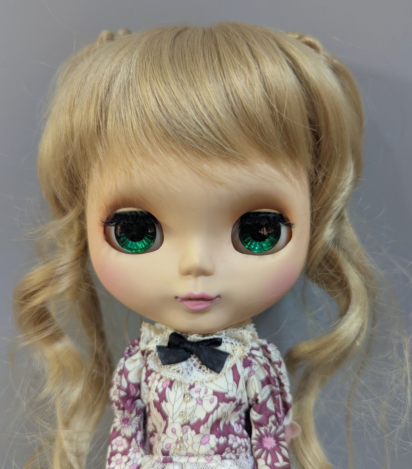 ネオブライス カスタムブライス ボルドー花柄ワンピース