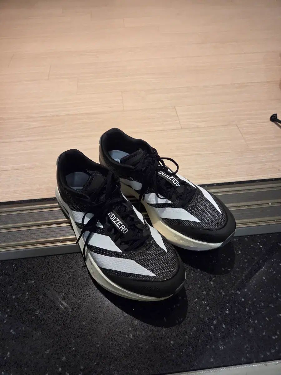 アディゼロ ボストン 13 265 mm