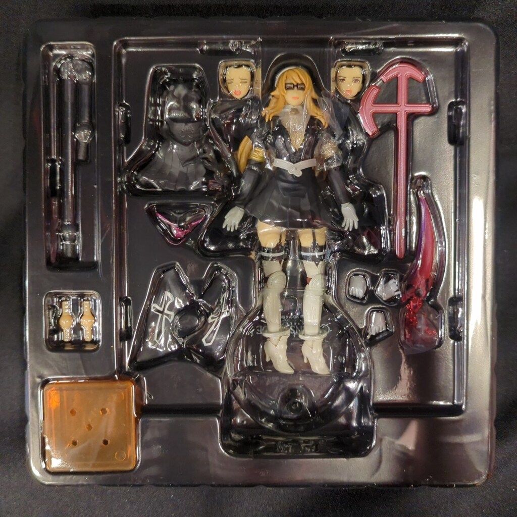 海洋堂 リボルテック クイーンズブレイド 異端審問官シギィ (2Pカラー