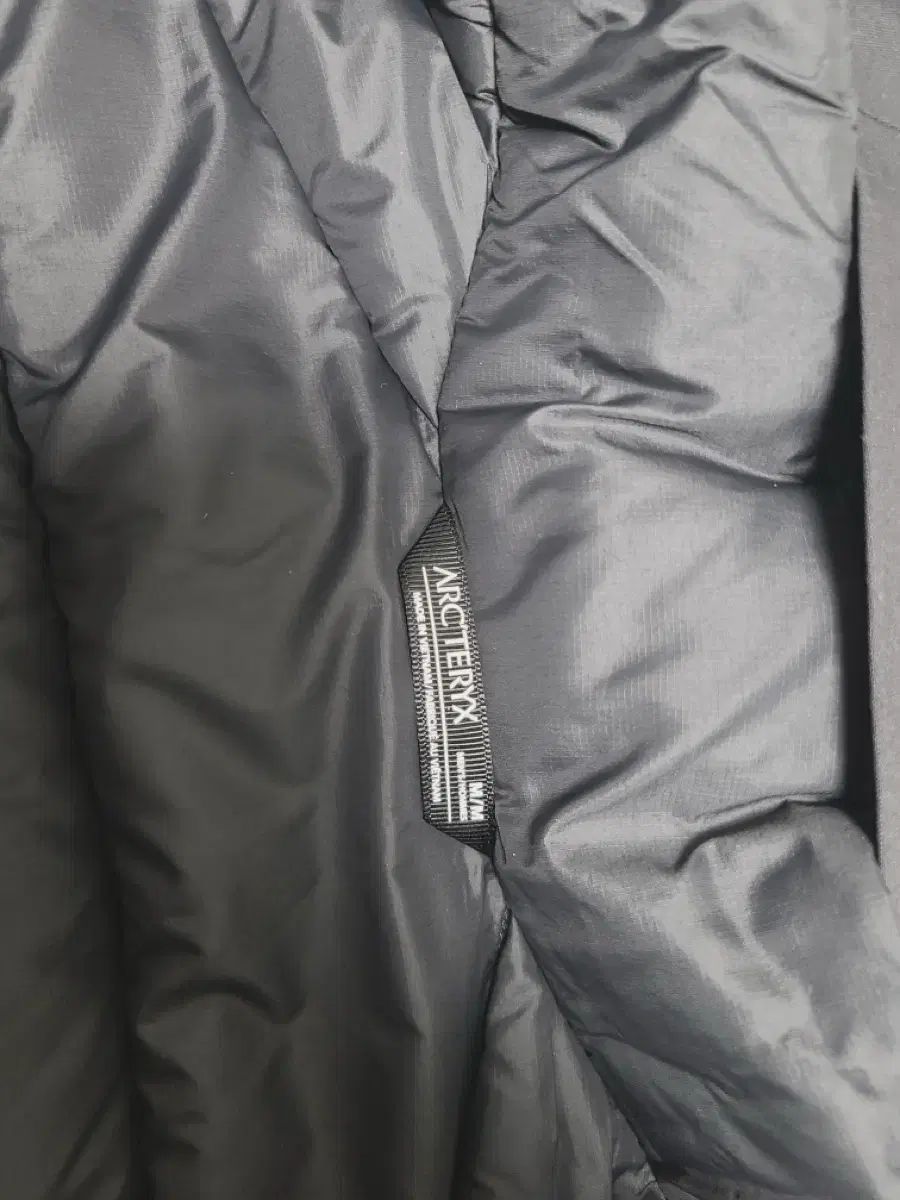 ARC TERYX アークテリクス サーマ パーカ mサイズ